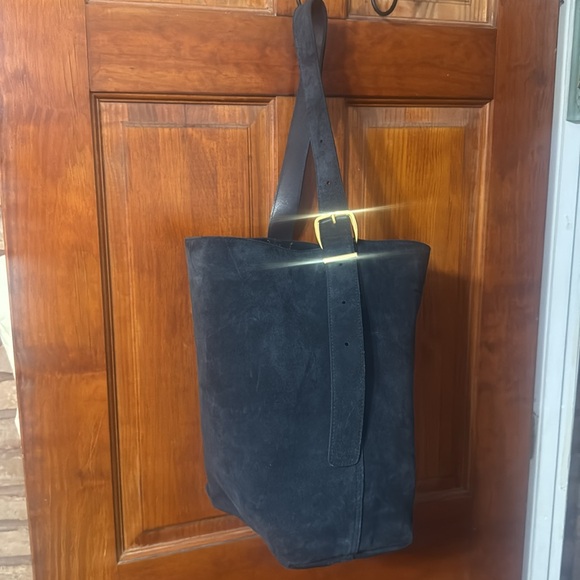 Madewell Essential Bucket Tote Suede Deep Indigo - Picture 10 of 12